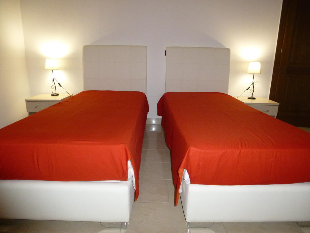 Twin Towers Rooms Lecce Chambre photo