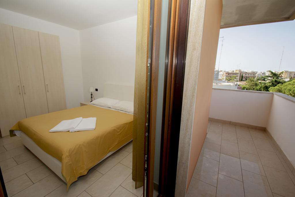 Twin Towers Rooms Lecce Extérieur photo